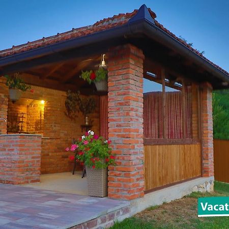 Vacation Home Alan 2 Kulen Vakuf Zewnętrze zdjęcie
