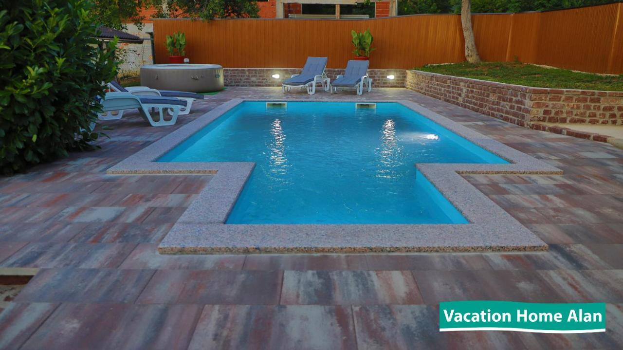 Vacation Home Alan 2 Kulen Vakuf Zewnętrze zdjęcie