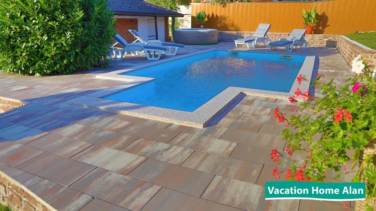 Vacation Home Alan 2 Kulen Vakuf Zewnętrze zdjęcie