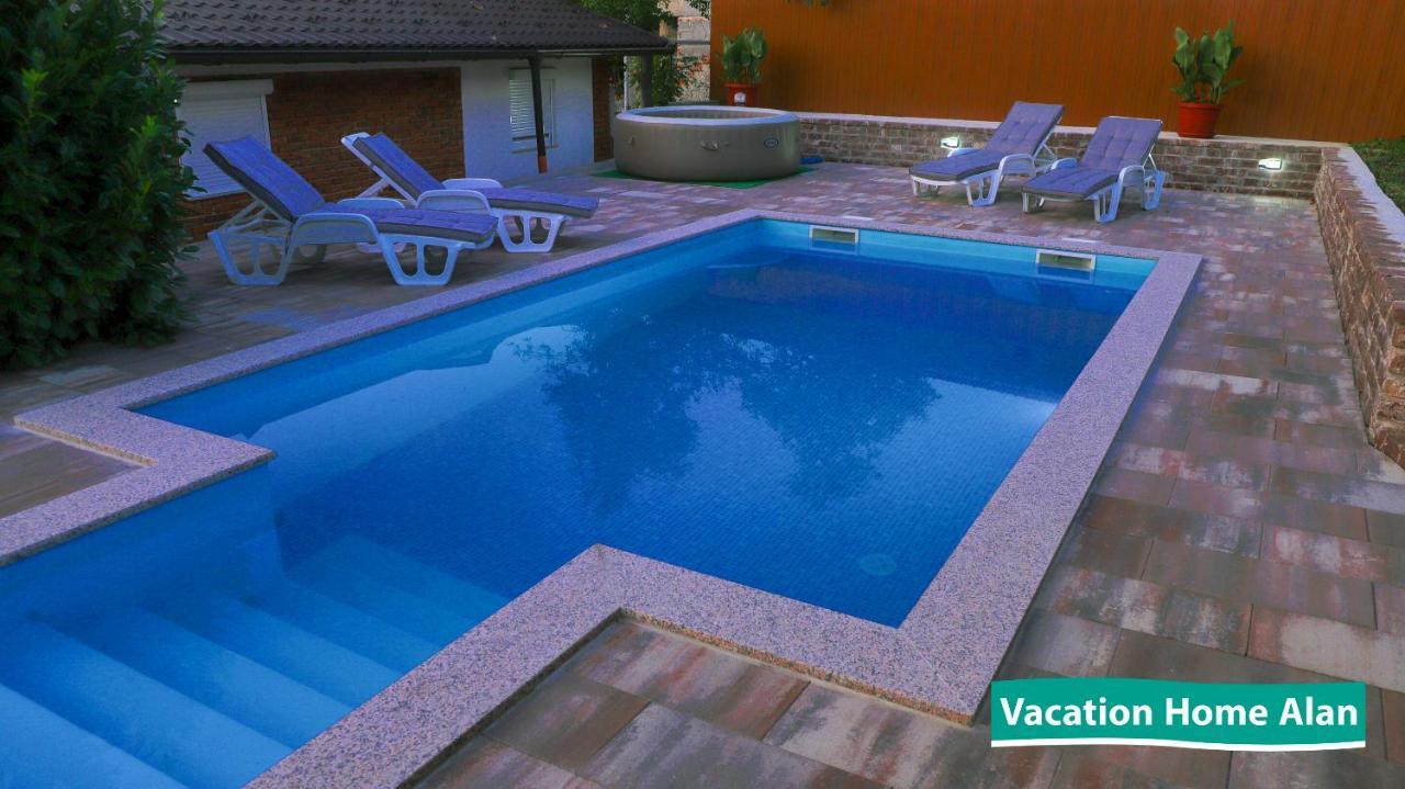 Vacation Home Alan 2 Kulen Vakuf Zewnętrze zdjęcie