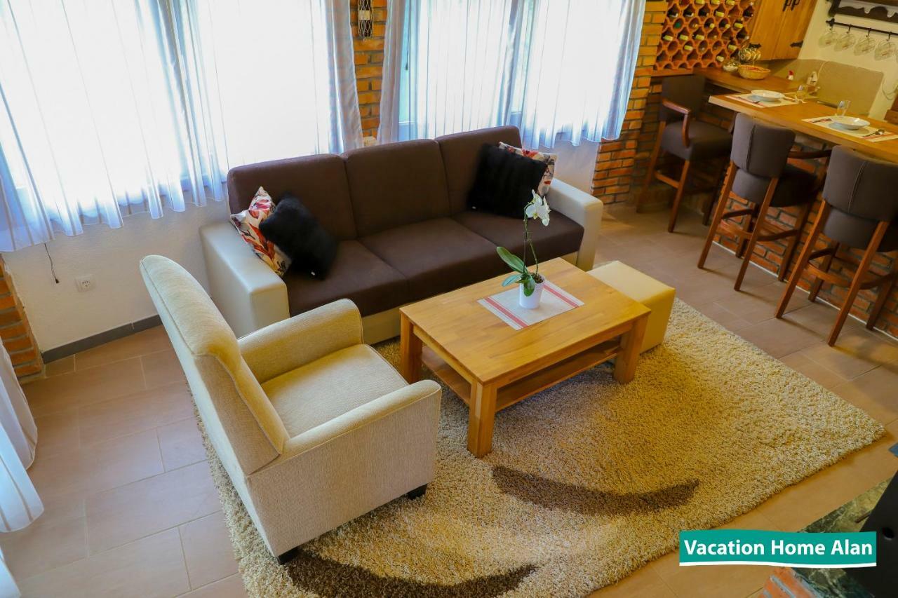 Vacation Home Alan 2 Kulen Vakuf Zewnętrze zdjęcie