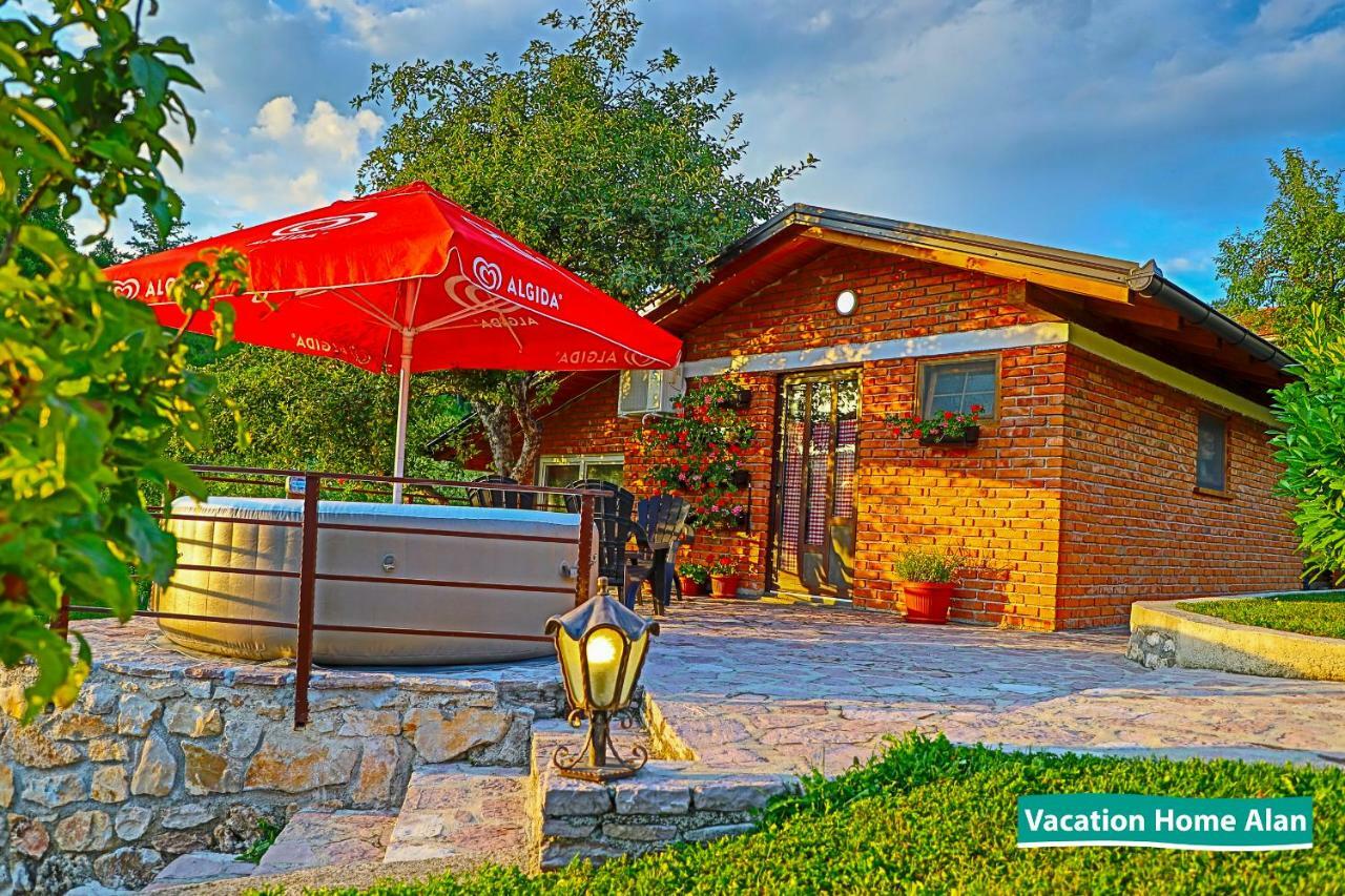 Vacation Home Alan 2 Kulen Vakuf Zewnętrze zdjęcie