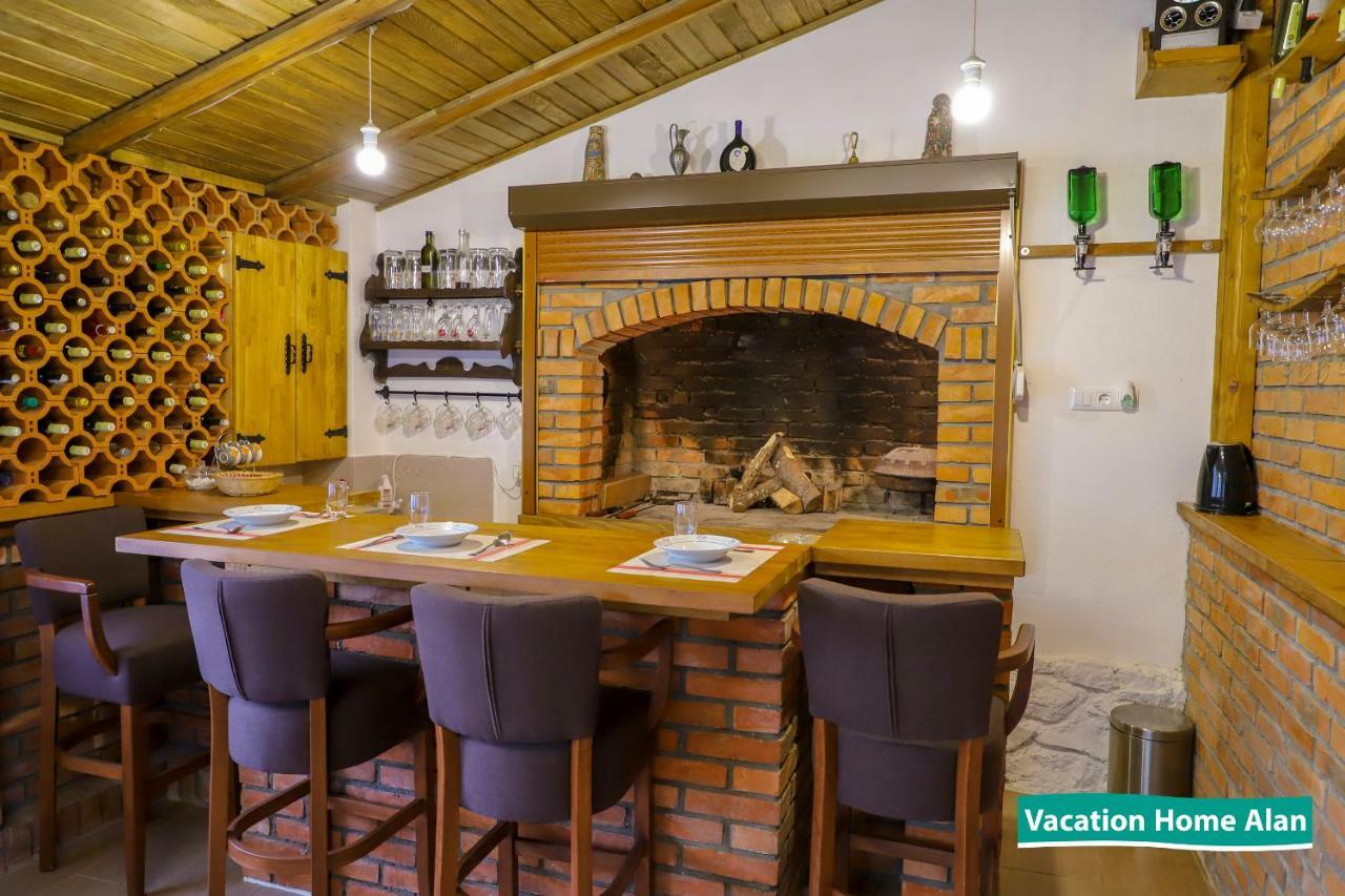 Vacation Home Alan 2 Kulen Vakuf Zewnętrze zdjęcie